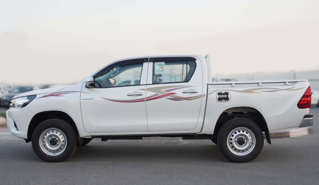 Toyota Hilux DLX 4x4 DC 2.4 DSL M/T MID
