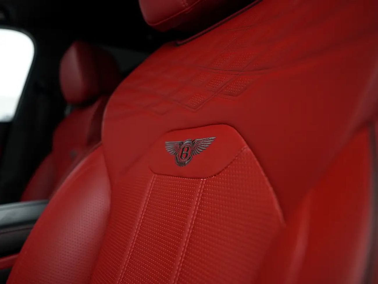 بنتلي بينتايجا AZURE EDITION | EXTENDED WHEELBASE | TOURING SPECIFICATION