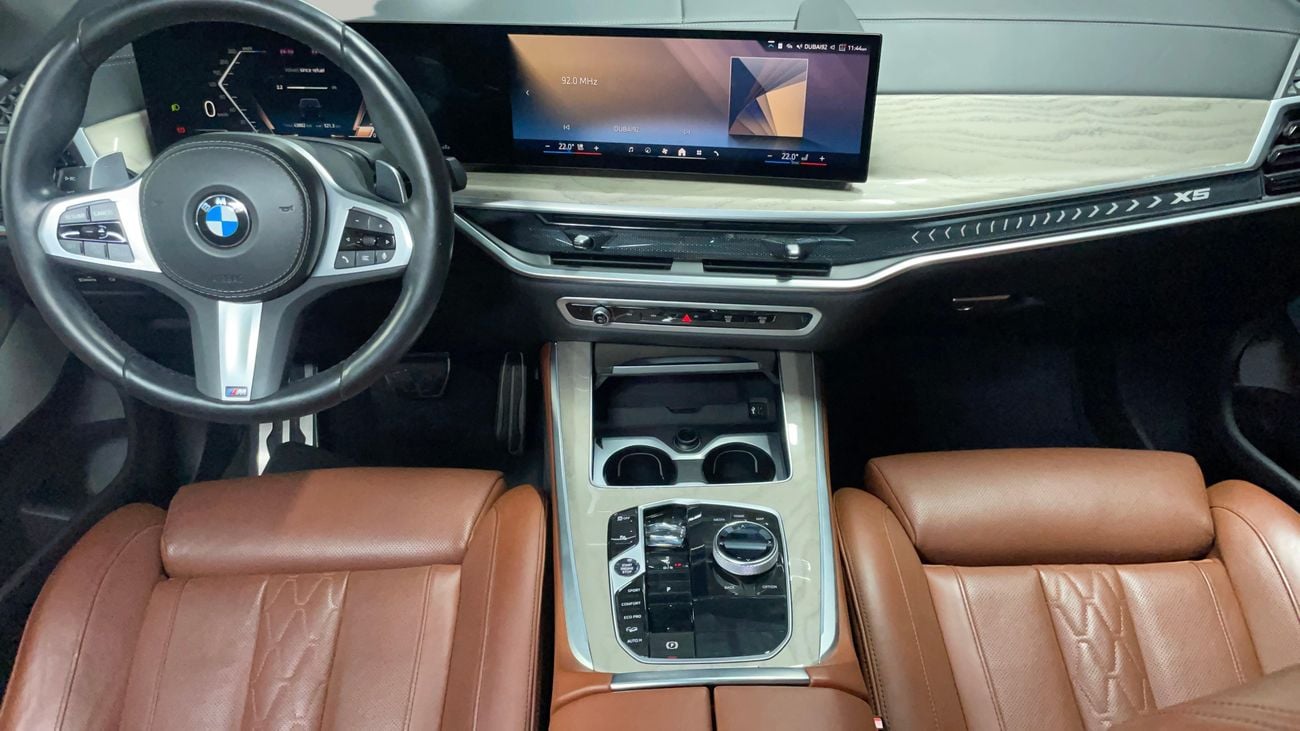 بي أم دبليو X5 XDRIVE40i M SPORT كارس24 هي سوق ضخم للسيارات المستعملة موثوق ومضمون ٪كارس24 هي سوق ضخم للسيارات المستعملة موثوق ومضمون