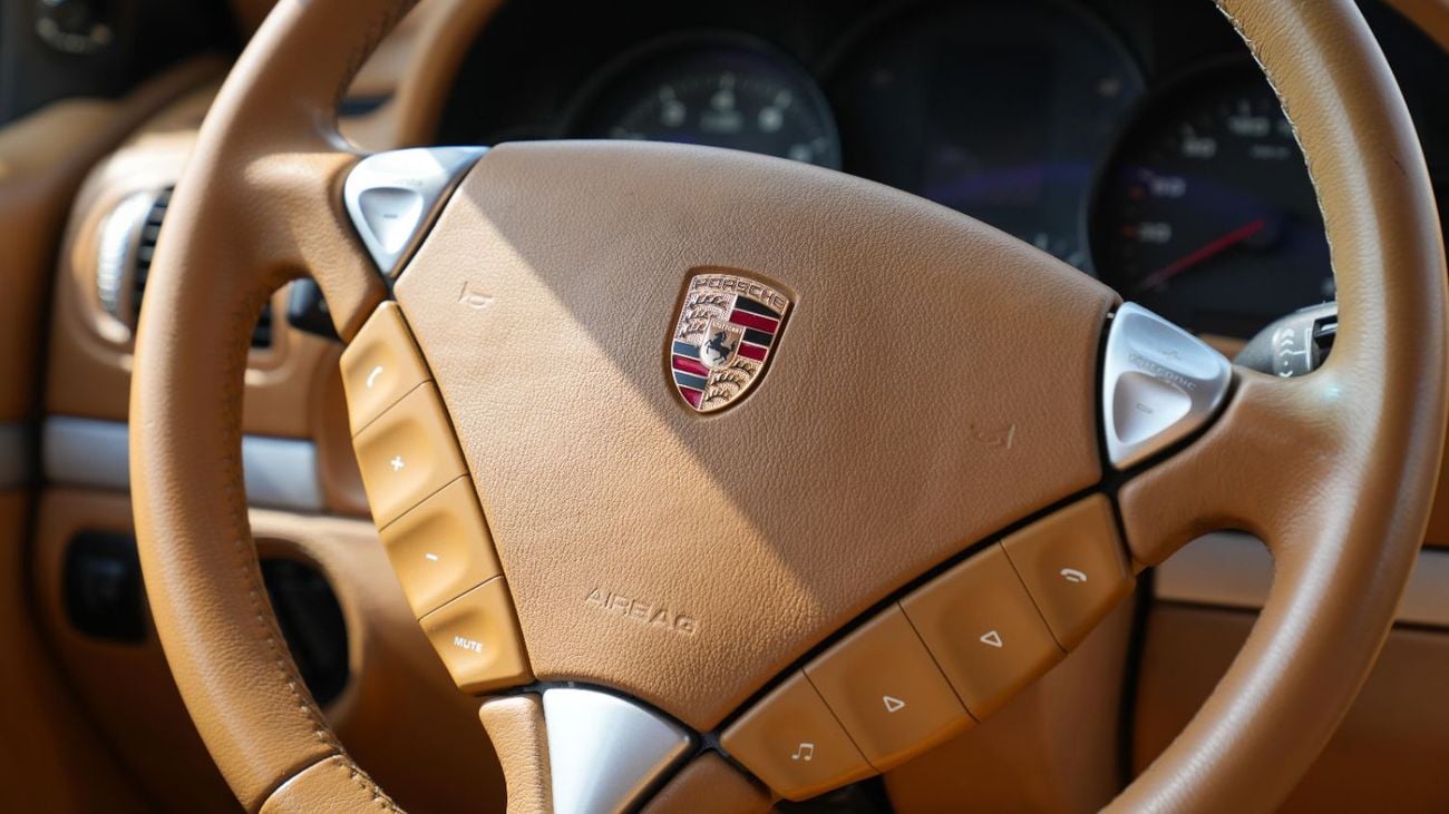 Porsche Cayenne STANDARD
