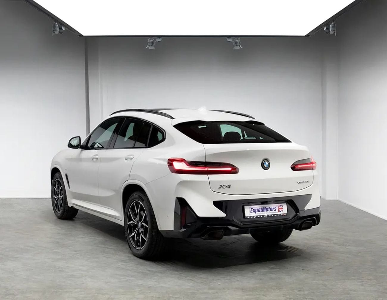 BMW X4 XDRIVE 30I M SPORT FDSH • Warranty + Service Contract • GCC