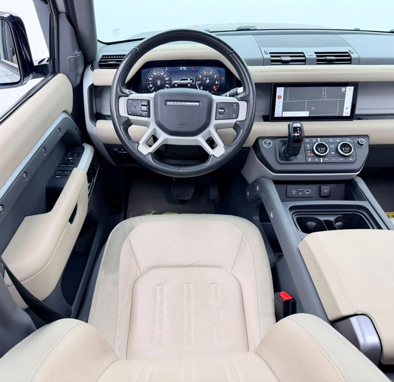 Land Rover Defender 110 FIRST EDITION P400 2020 Land Rover Defender 110, 04/2027 Warranty + Service Contract, Full Service History, GCC
