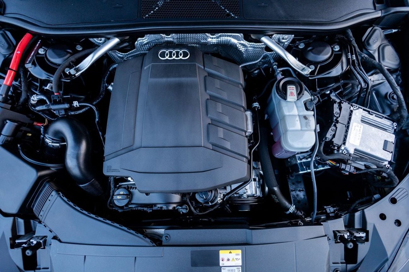 Audi A6 40 TFSI 2.0L Audi A6 40 TFSI 2024 GCC under Agency Warranty & Service Contract for 1,719.00 AED monthly