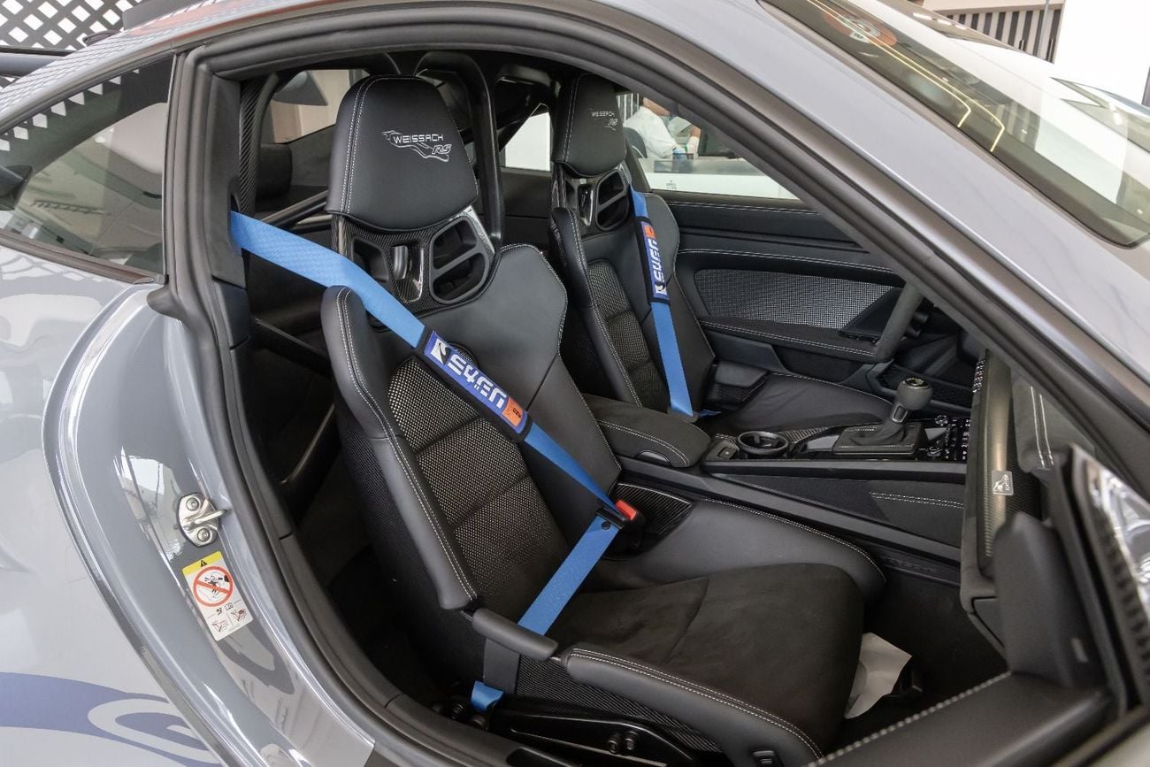 بورش 911 GT3RS بورش 911 جي تي 3 آر إس | 2025 | باقة فايساخ | ناردو جراي | 518 حصان