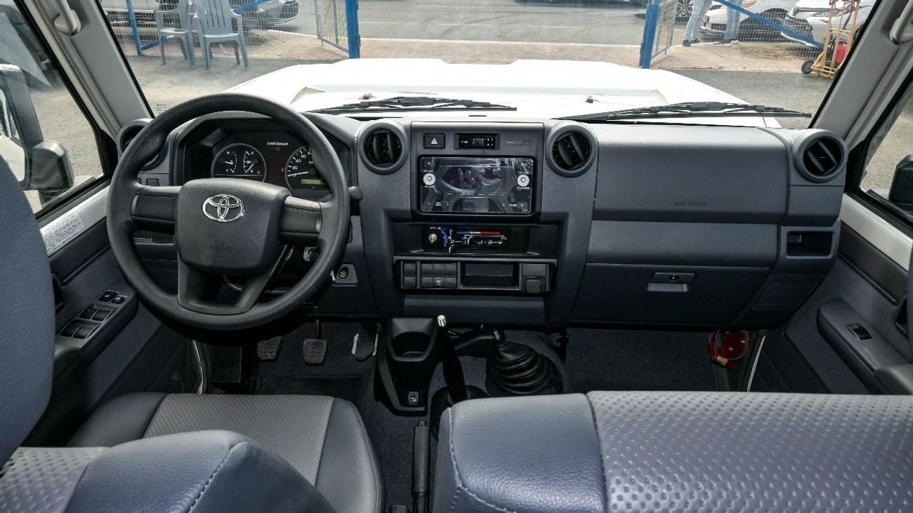 Toyota Land Cruiser LC 76