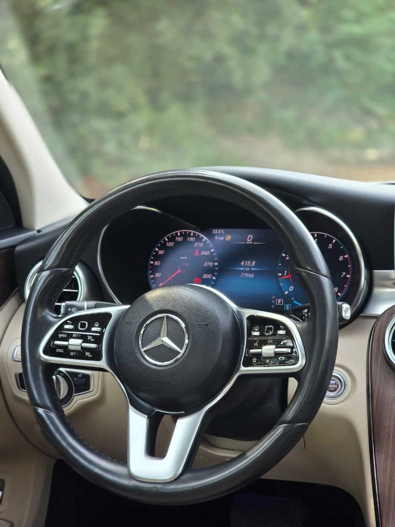 مرسيدس بنز C 300 STANDARD Premium 2.0L