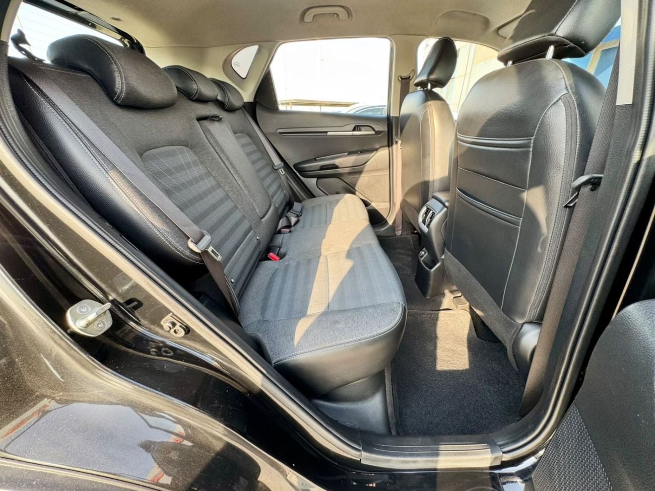 Kia Sonet EX 735/-Monthly l GCC l 1.5 l Cruise, Camera, GPS l Accident Free
