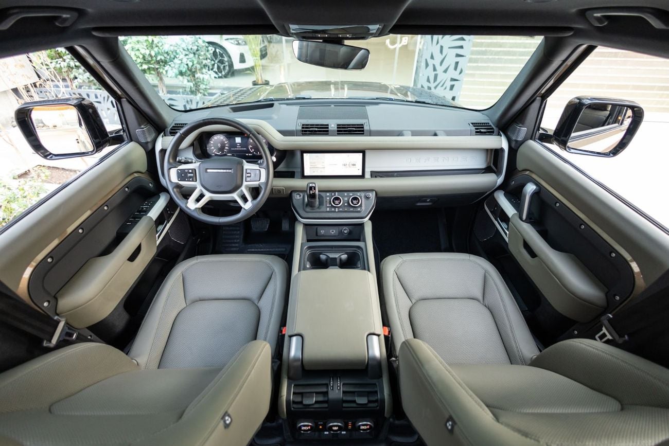 Land Rover Defender 110 X-DYNAMIC SE P300