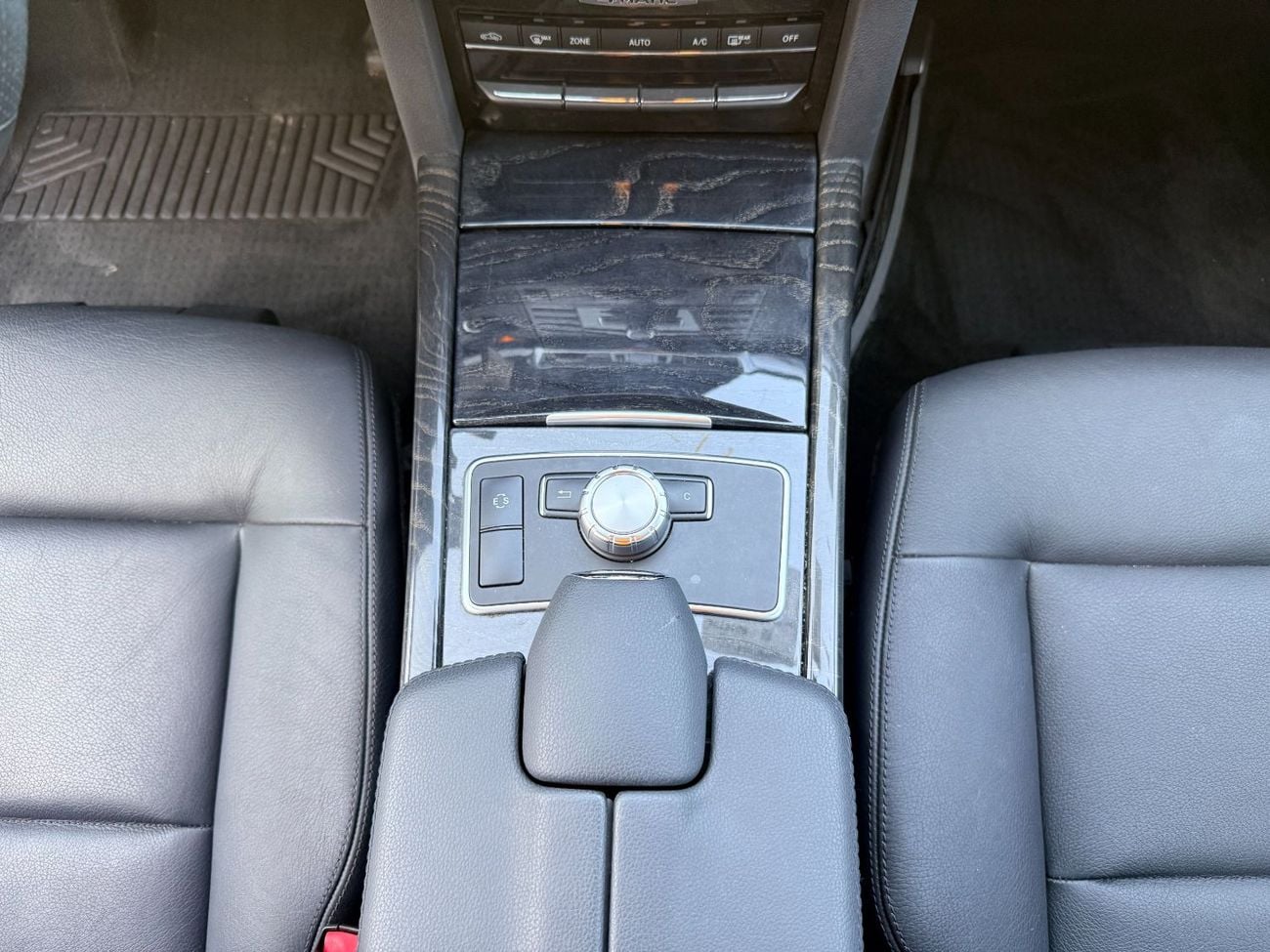 مرسيدس بنز E300 إليجانس