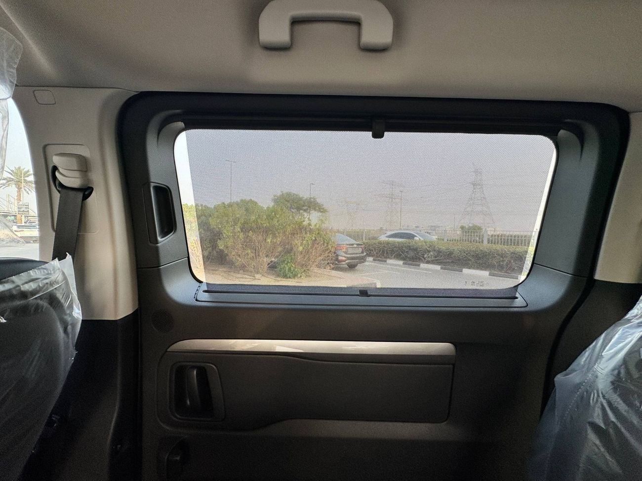 Peugeot Traveller VIP 7 Seater