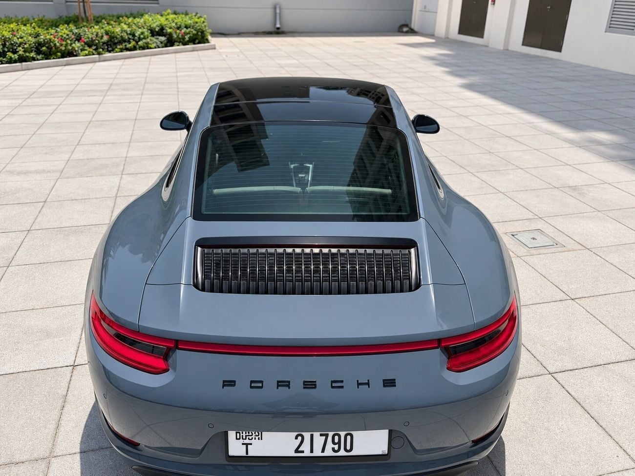 Porsche 911 CARRERA 4S