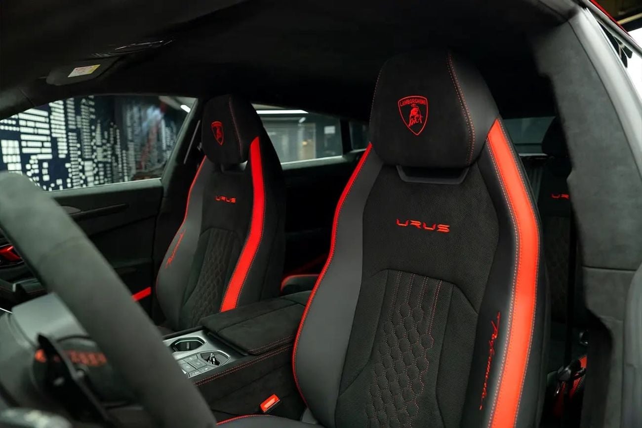 لامبورغيني اوروس PERFORMANTE