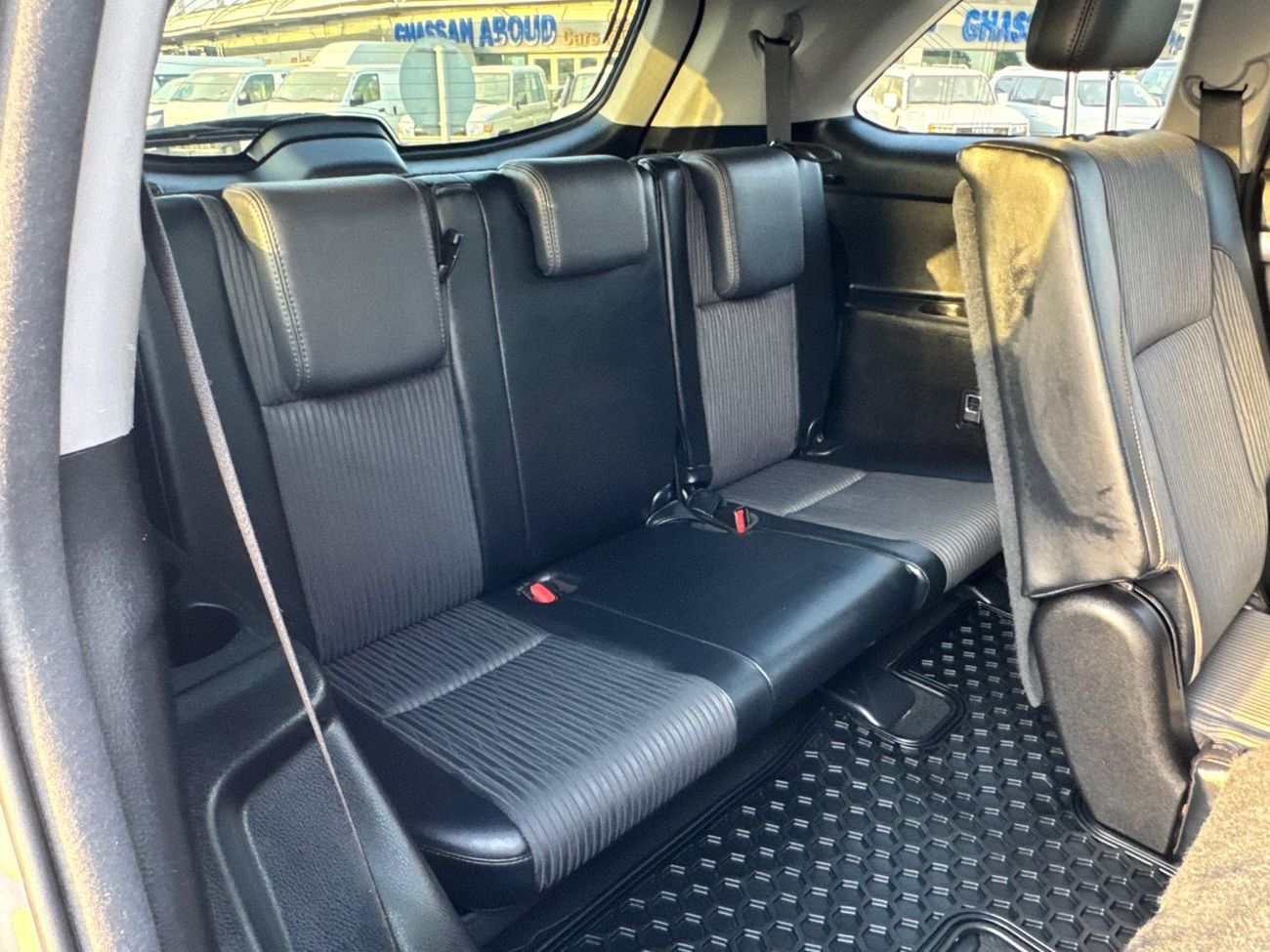 Toyota Highlander LE V6 3.5L 4X4 PERFICT CONDATION CANADIAN SPECIFIC