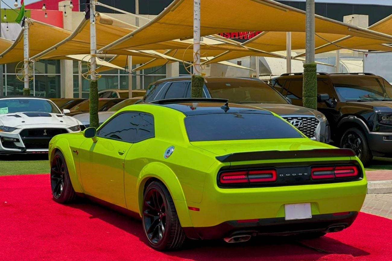 Dodge Challenger RT SCAT PACK WIDE BODY