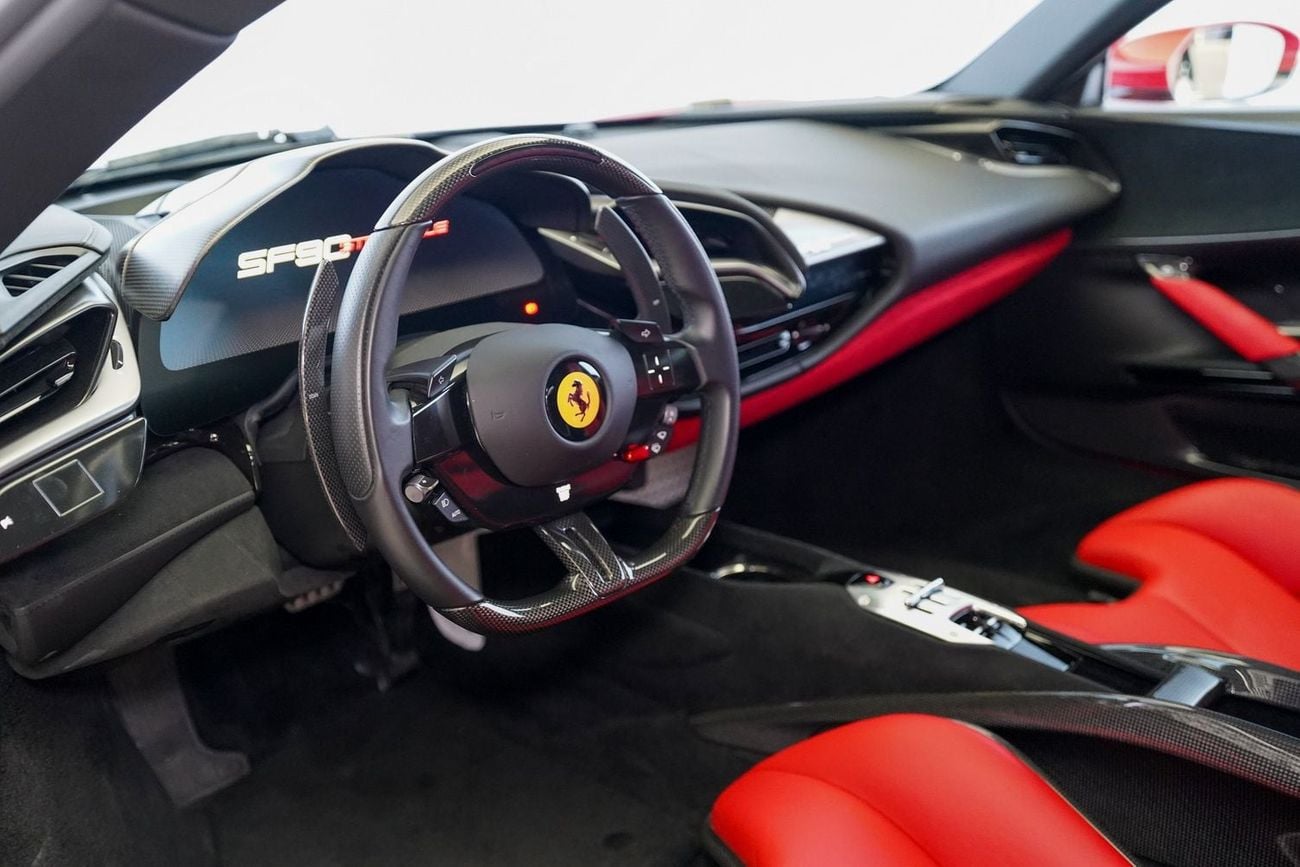 Ferrari SF90 STRADALE ASSETTO FIORANO