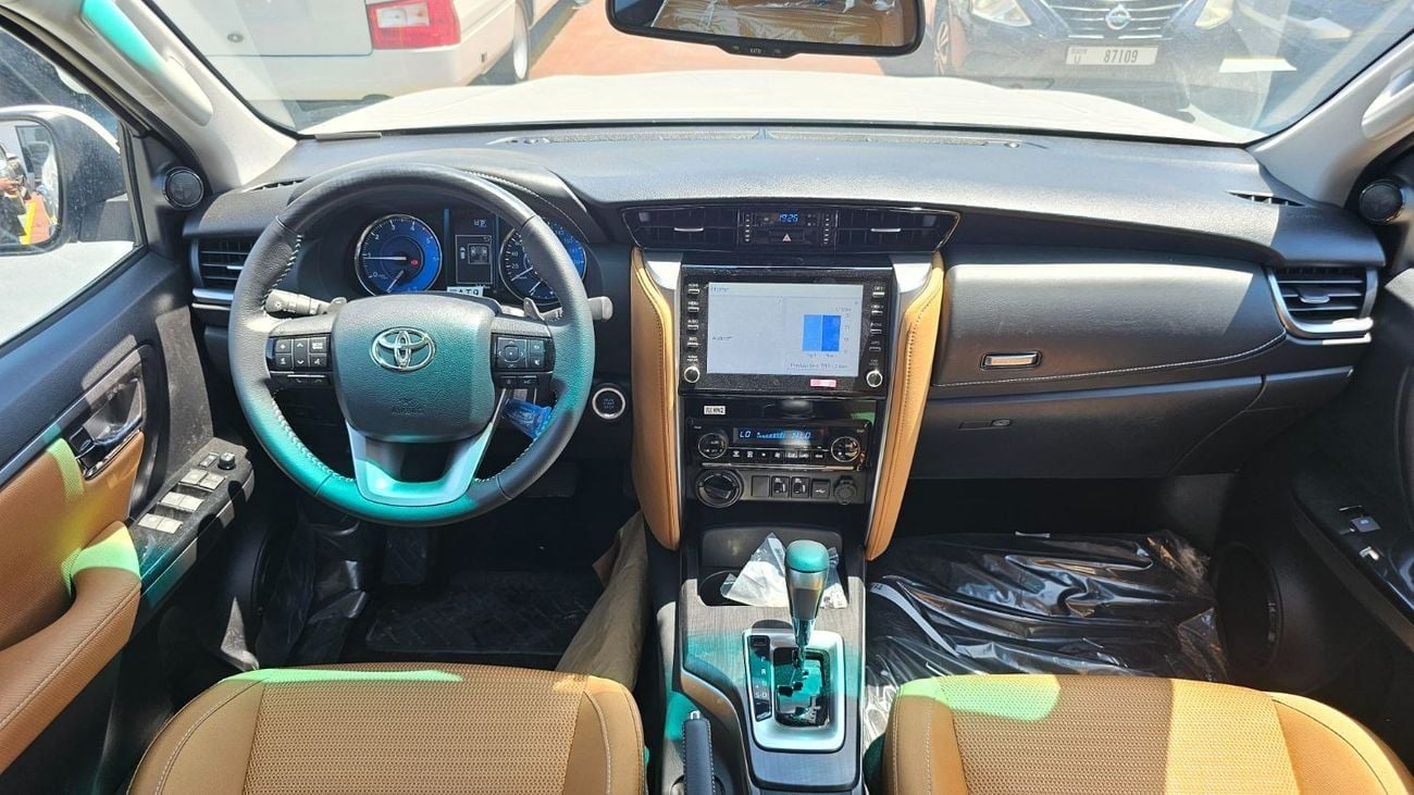 تويوتا فورتونر SR5 Toyota Fortuner 2026 Toyota Fortuner 2.8L 4-Cyl Turbo Diesel A/T AWD 4x