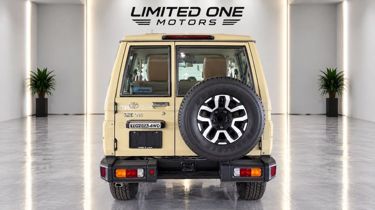 تويوتا لاند كروزر 70 LC71 LX