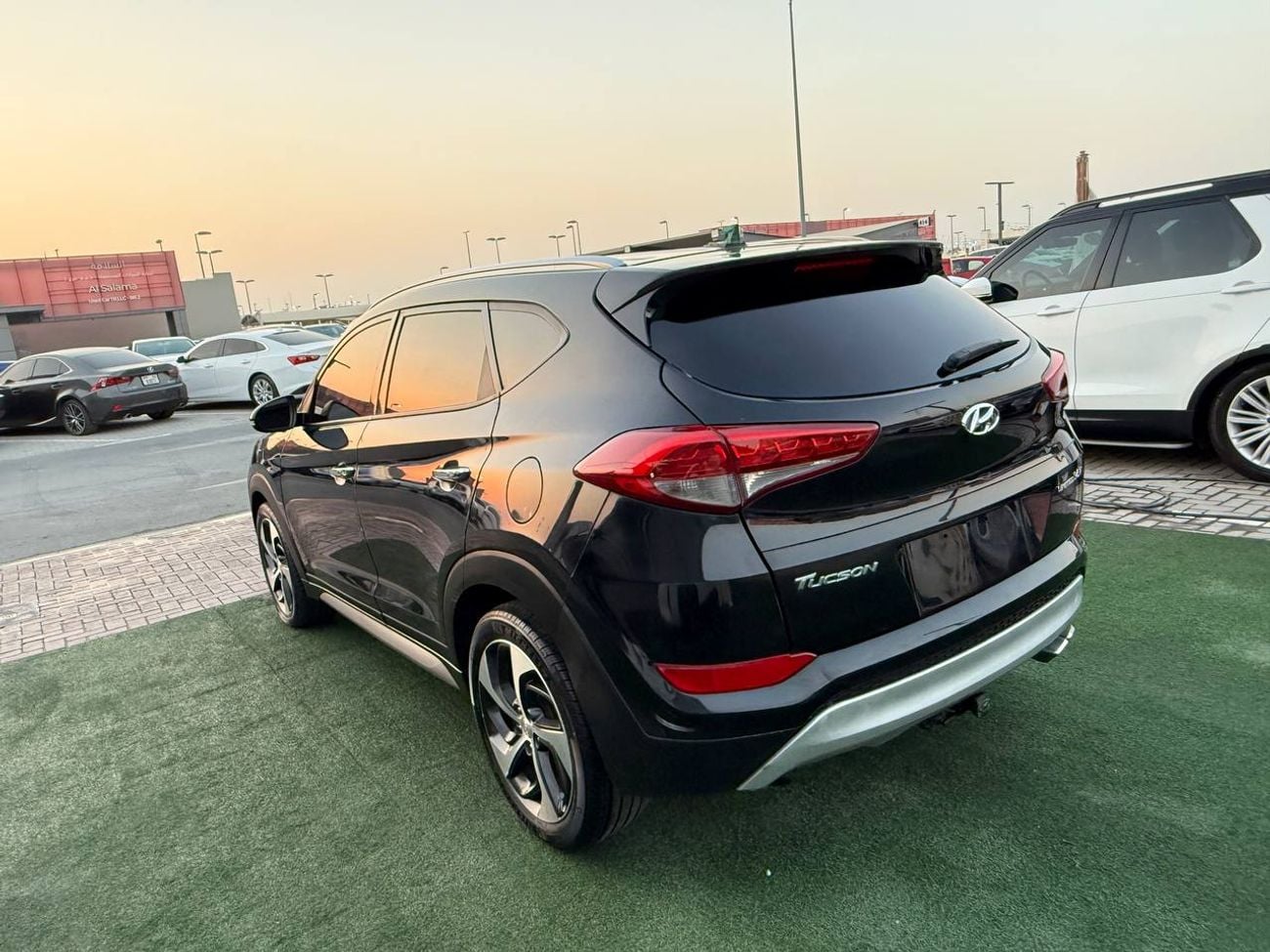 هيونداي توسون STANDARD فئة Limited أعلى فئة ومواصفات مميزة