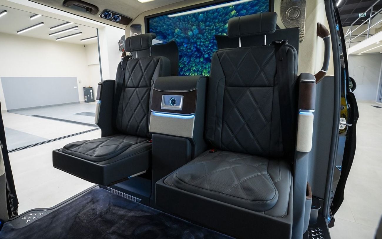 Mercedes Benz V300 V Mercedes-Benz V-Class 2024 Imported