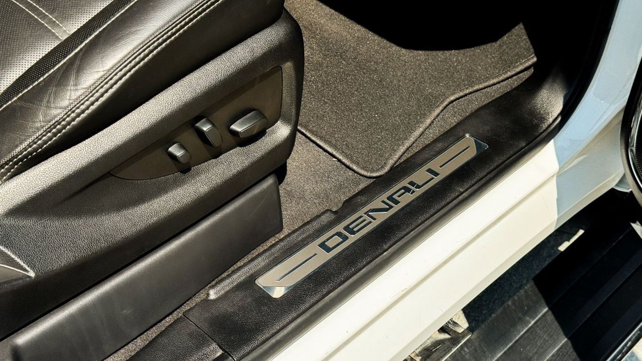جي أم سي يوكون DENALI 2020 Full Service History GCC 6.2L V8 Perfect Condition