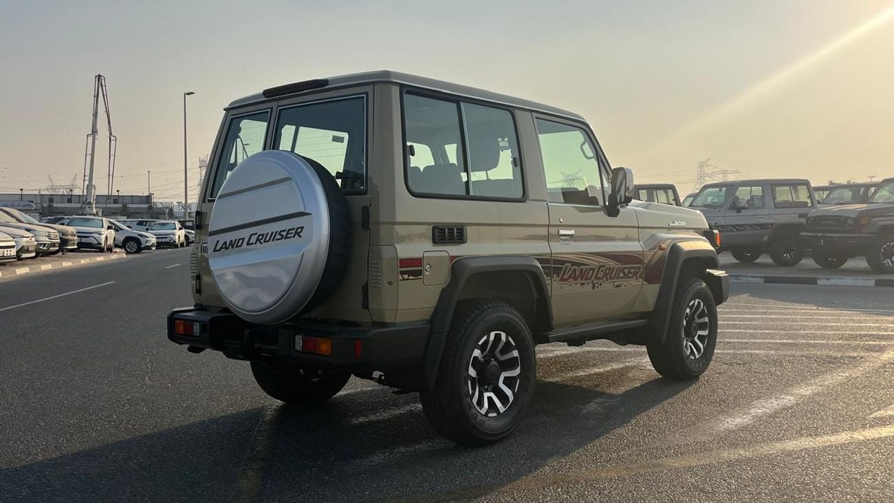 Toyota Land Cruiser 70 LC71 LX