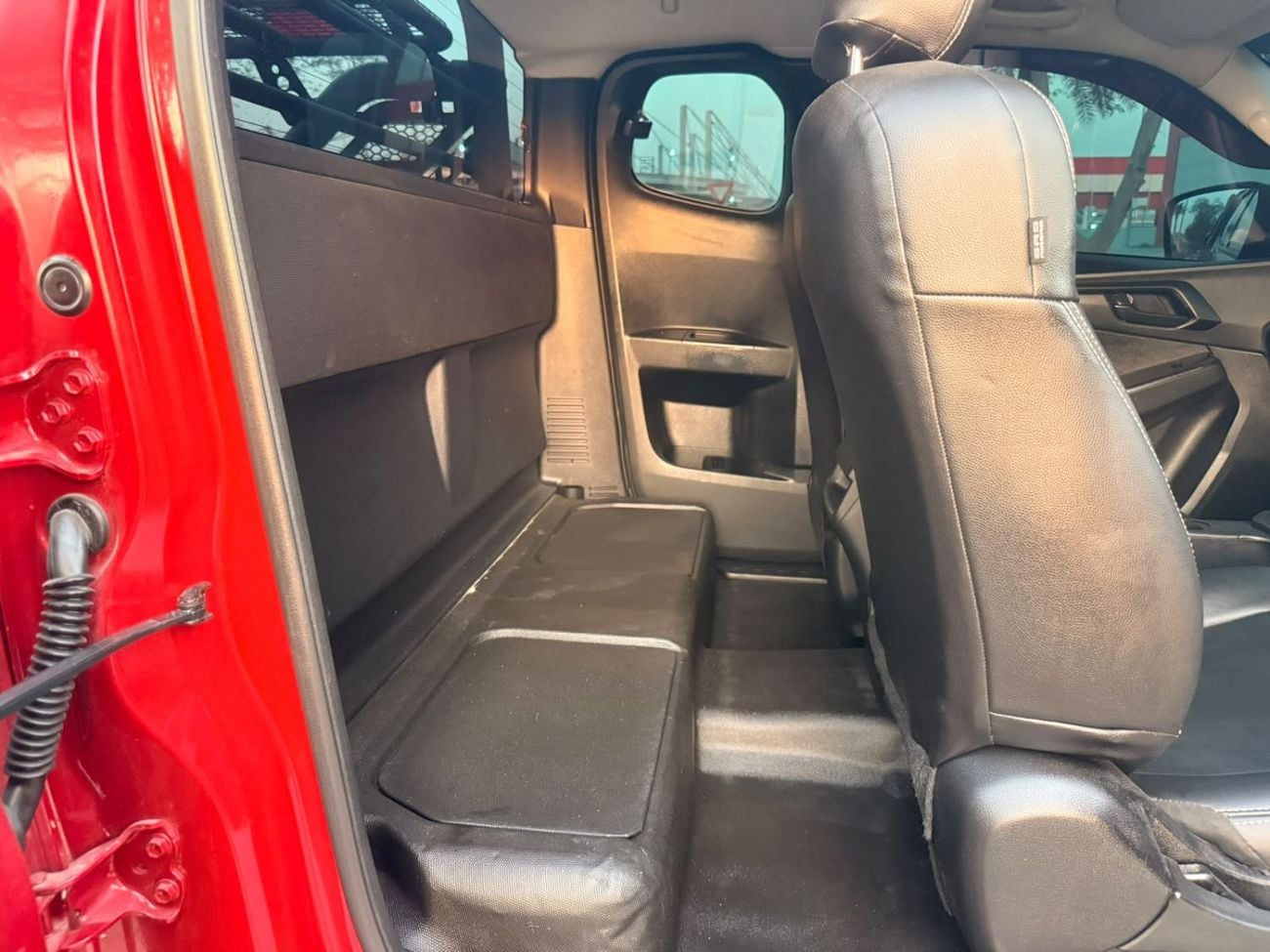 Isuzu D-MAX - 3.0 Diesel Engine - AT - 4WD - Pickup
