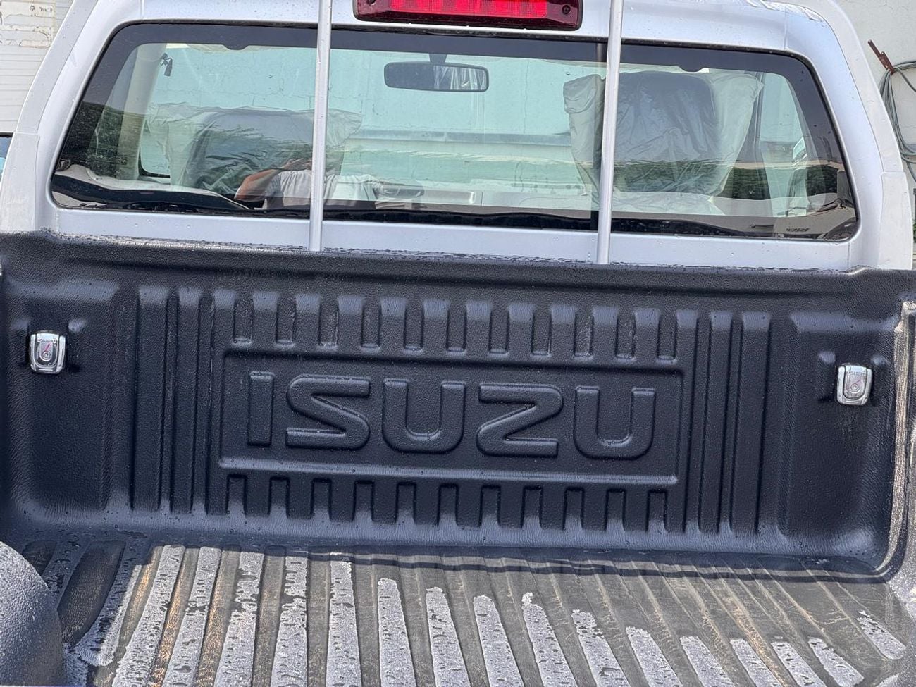 Isuzu D-MAX 4x2 Single Cab (2 Doors) MY 2027 - Made in India, GCC Spec