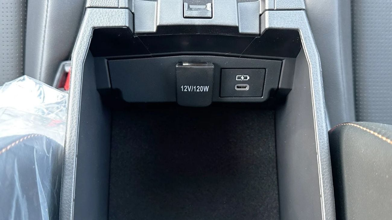 تويوتا كورولا كروس TOYOTA COROLLA CROSS 2.0 Hybrid 2026 full option Chinese