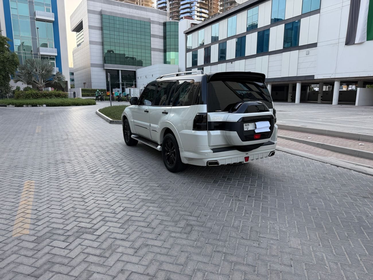 Mitsubishi Pajero GLS H/L SIGNATURE EDI