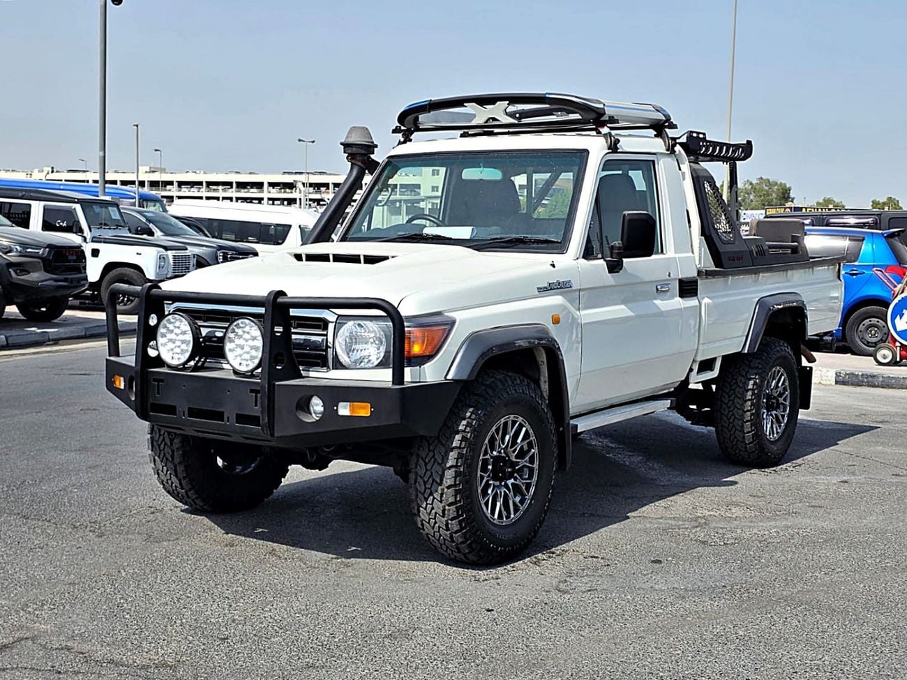 Toyota Land Cruiser Pick Up 2017 TOYOTA LAND CRUISER PICK UP RHD DIESEL MANUAL 4.5L (PM00632)