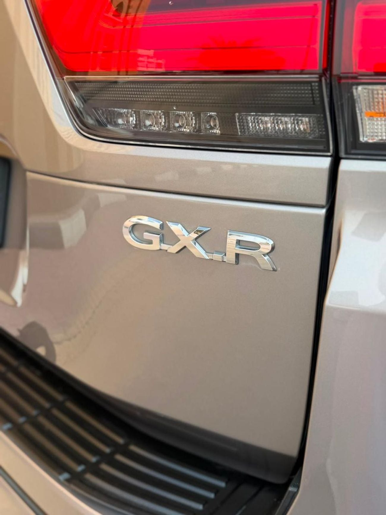 Toyota Land Cruiser GXR 4.0L full option