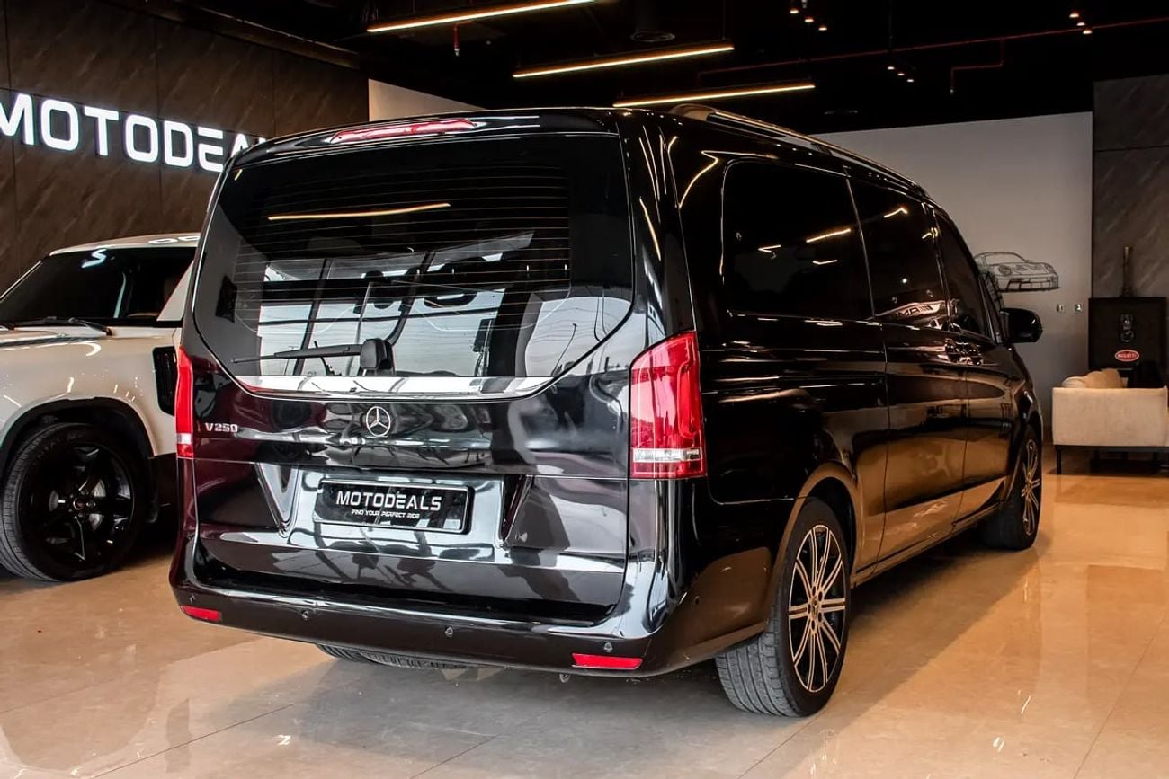 Mercedes Benz V 250 V 250 | GCC | 8-Seater | Luxury • Comfort