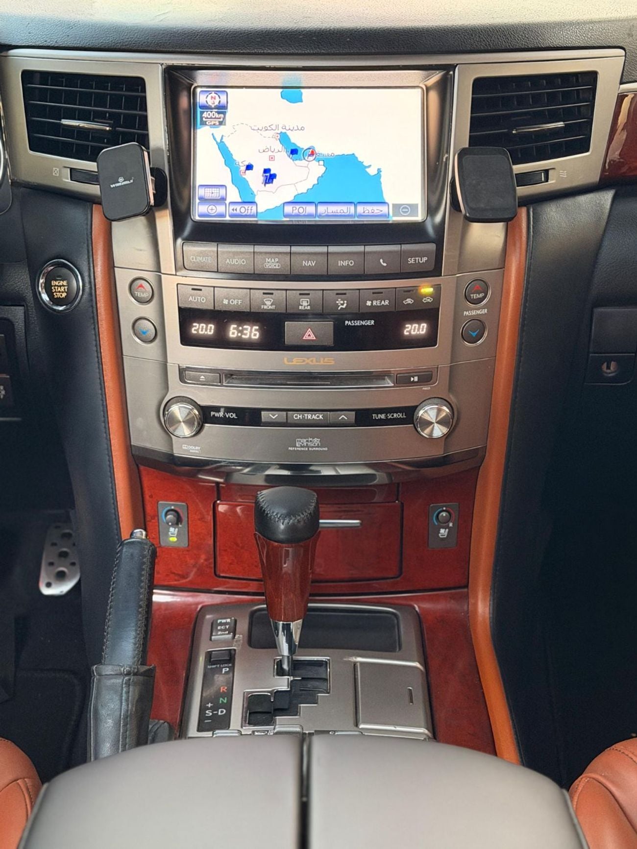 Lexus LX570