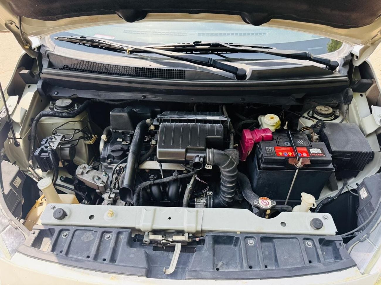 Mitsubishi Attrage GLX