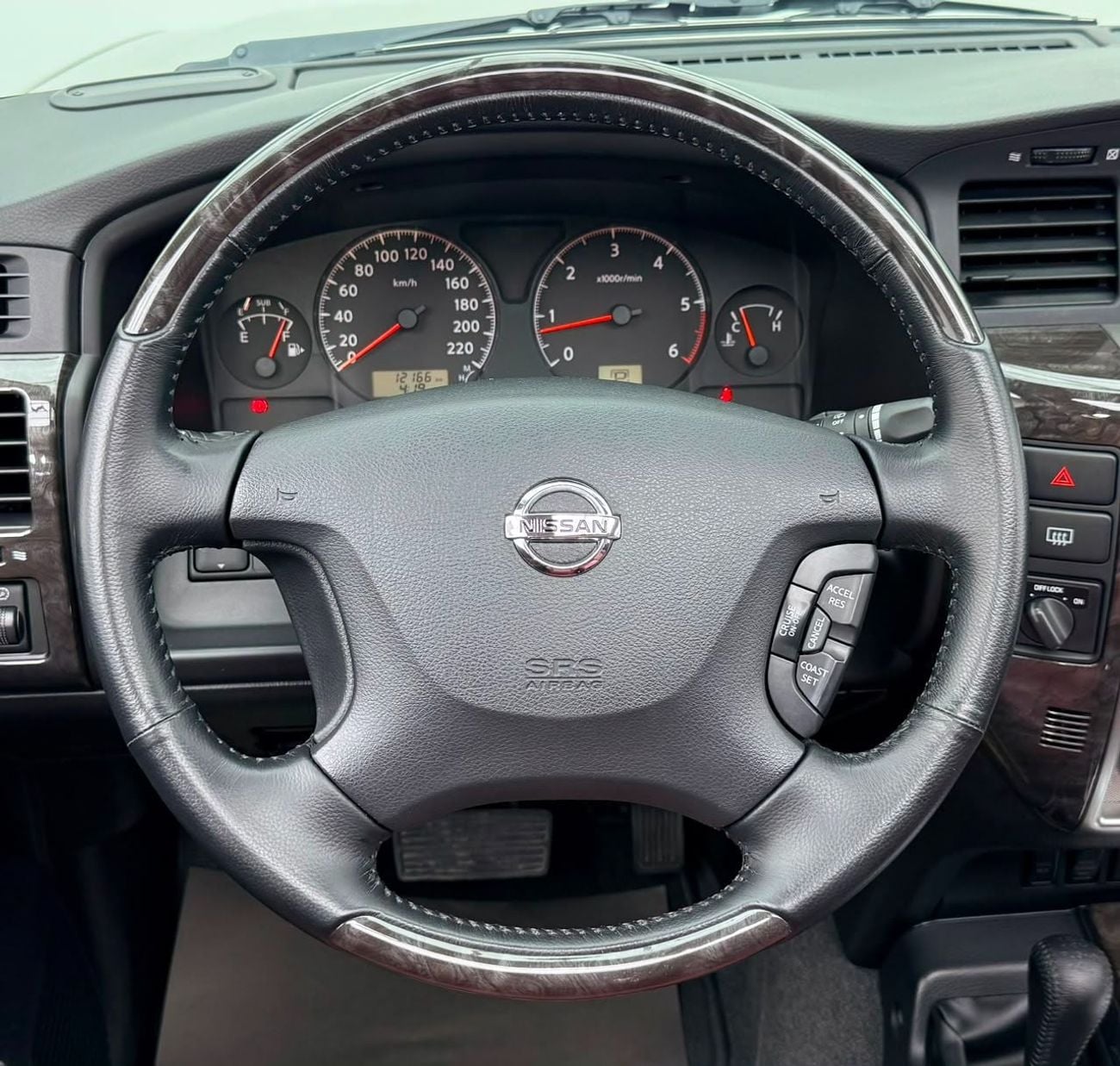 Nissan Patrol SUPER SAFARI 2024 Nissan Patrol Super Safari Al Ostoura, Nissan Warranty+Full Service History, GCC Specs