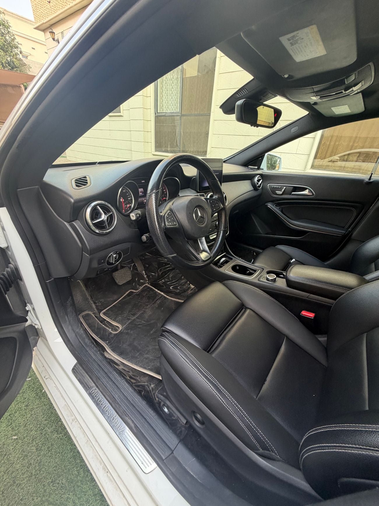 مرسيدس بنز CLA 250 ستاندارد