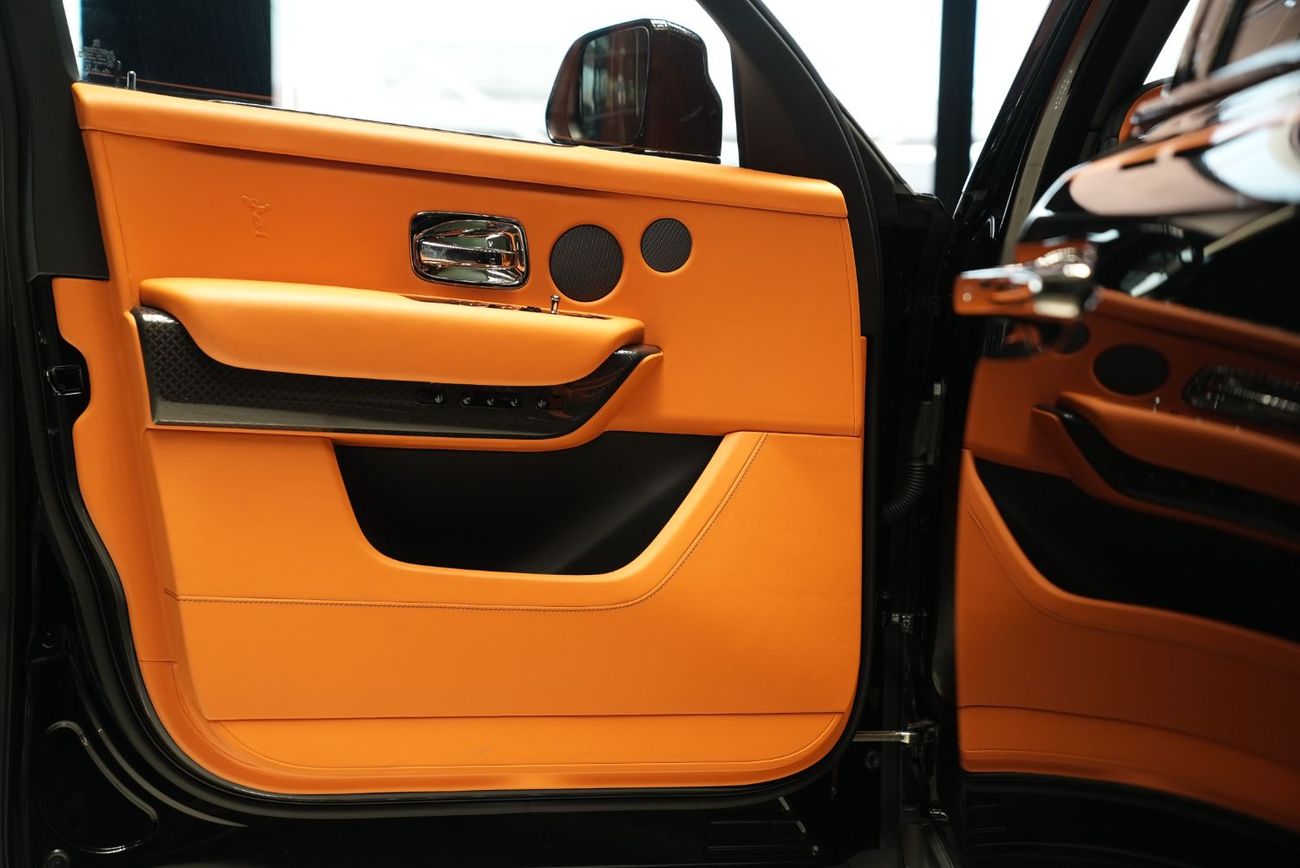 Rolls Royce Cullinan BLACK BADGE