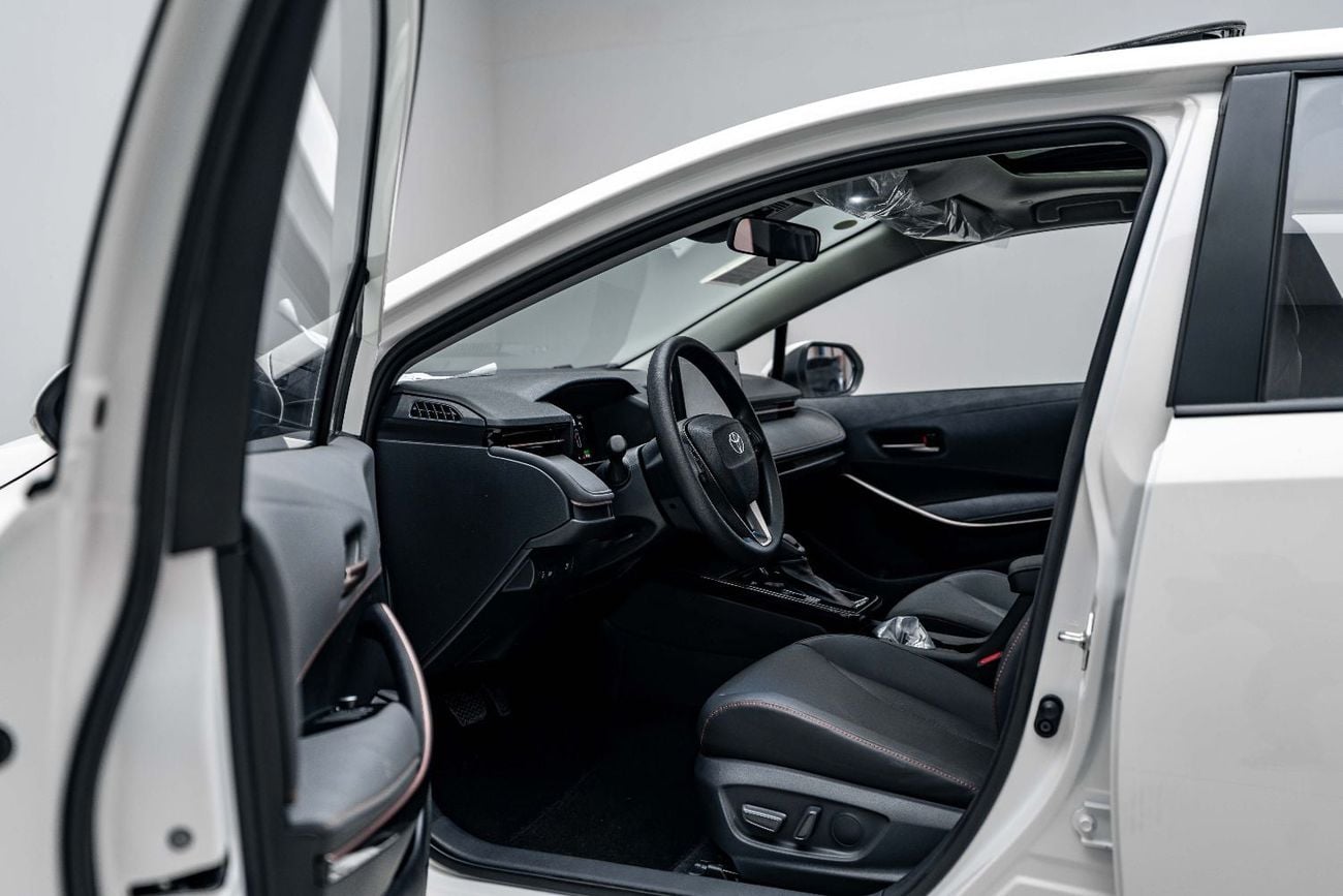 Toyota Corolla Elite HEV 1.8L - White Inside Black | Export Only