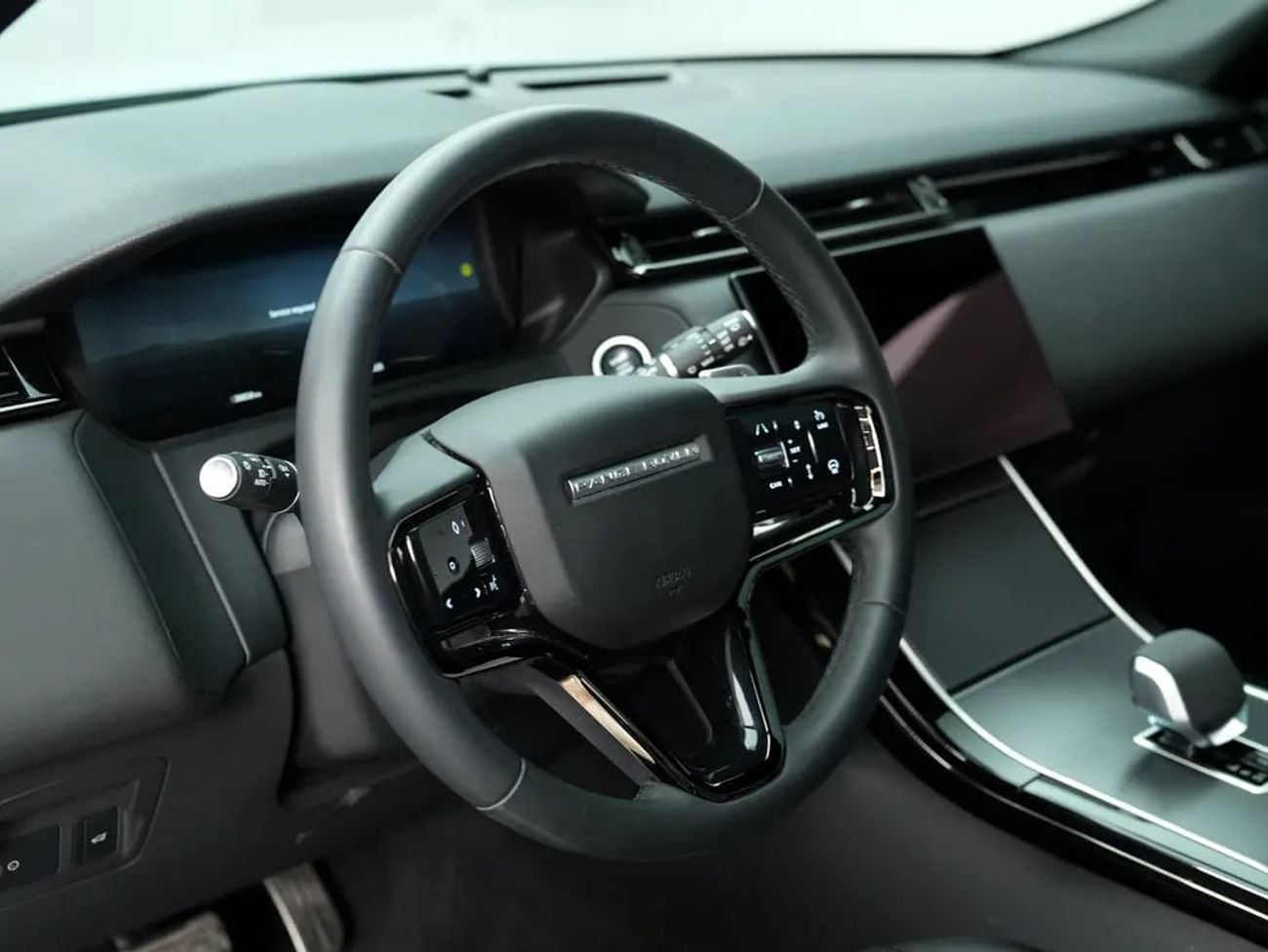 Land Rover Range Rover Velar DYNAMIC SE P250 European Specs - Brand