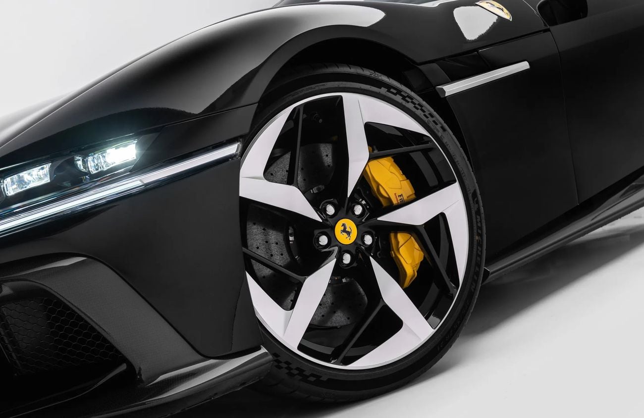 فيراري 12سيلندري 6.5 L Naturally Aspirated V12 Engine