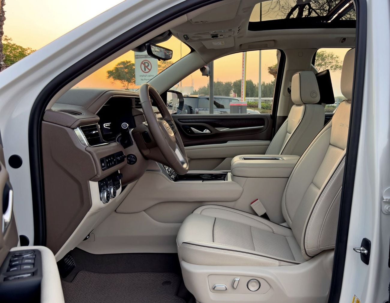 GMC Yukon DENALI 2024 GMC Yukon Denali, Dealer Warranty and Service Package, GCC Specifications