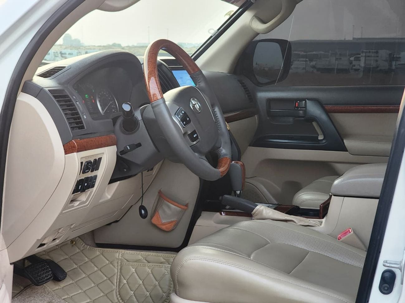 Toyota Land Cruiser GXR