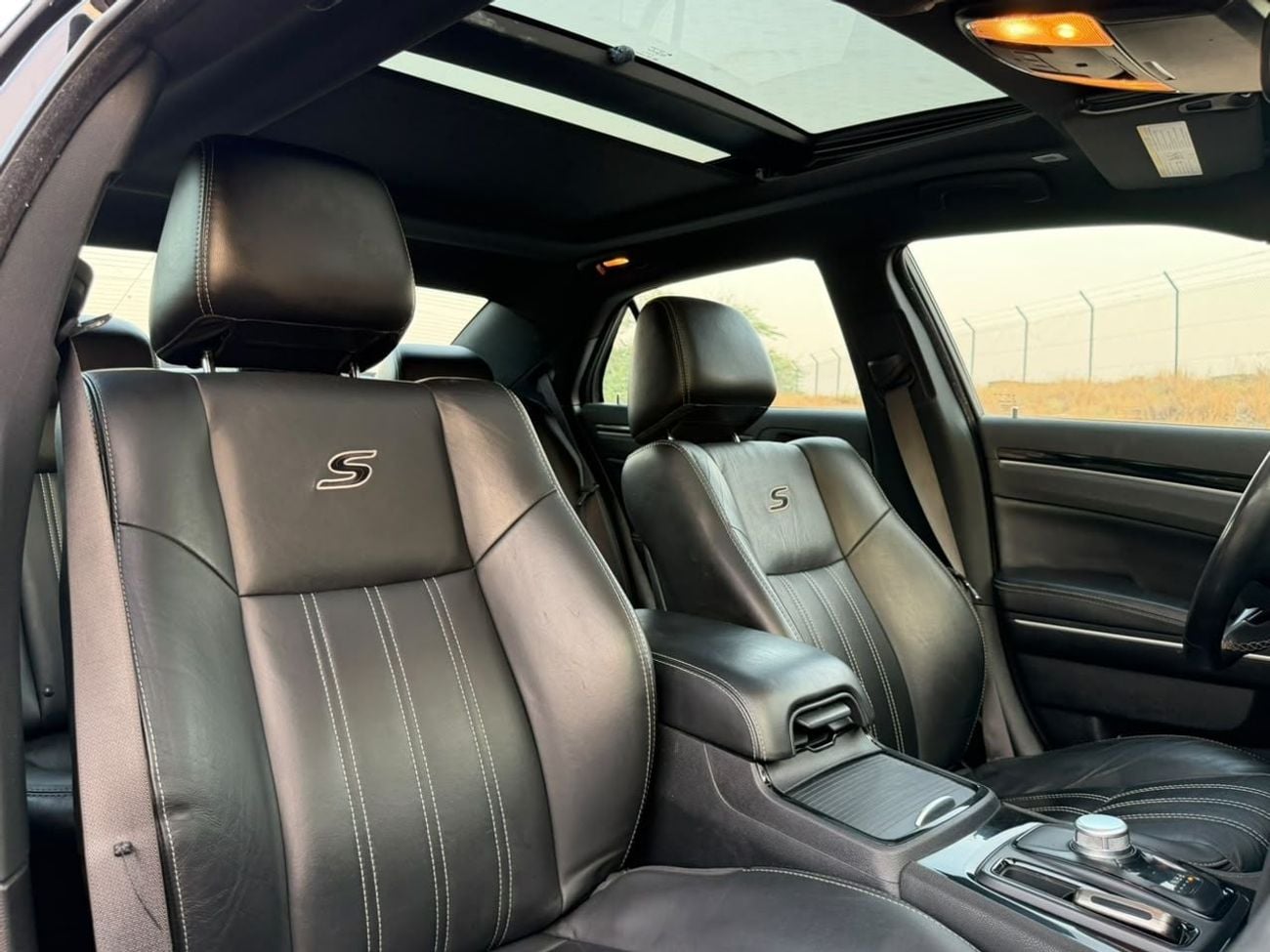 كرايسلر 300s كرايسلر 300S موديل 2021 | محرك V6 رياضي | مواصفات أمريكية | حالة ممتازة