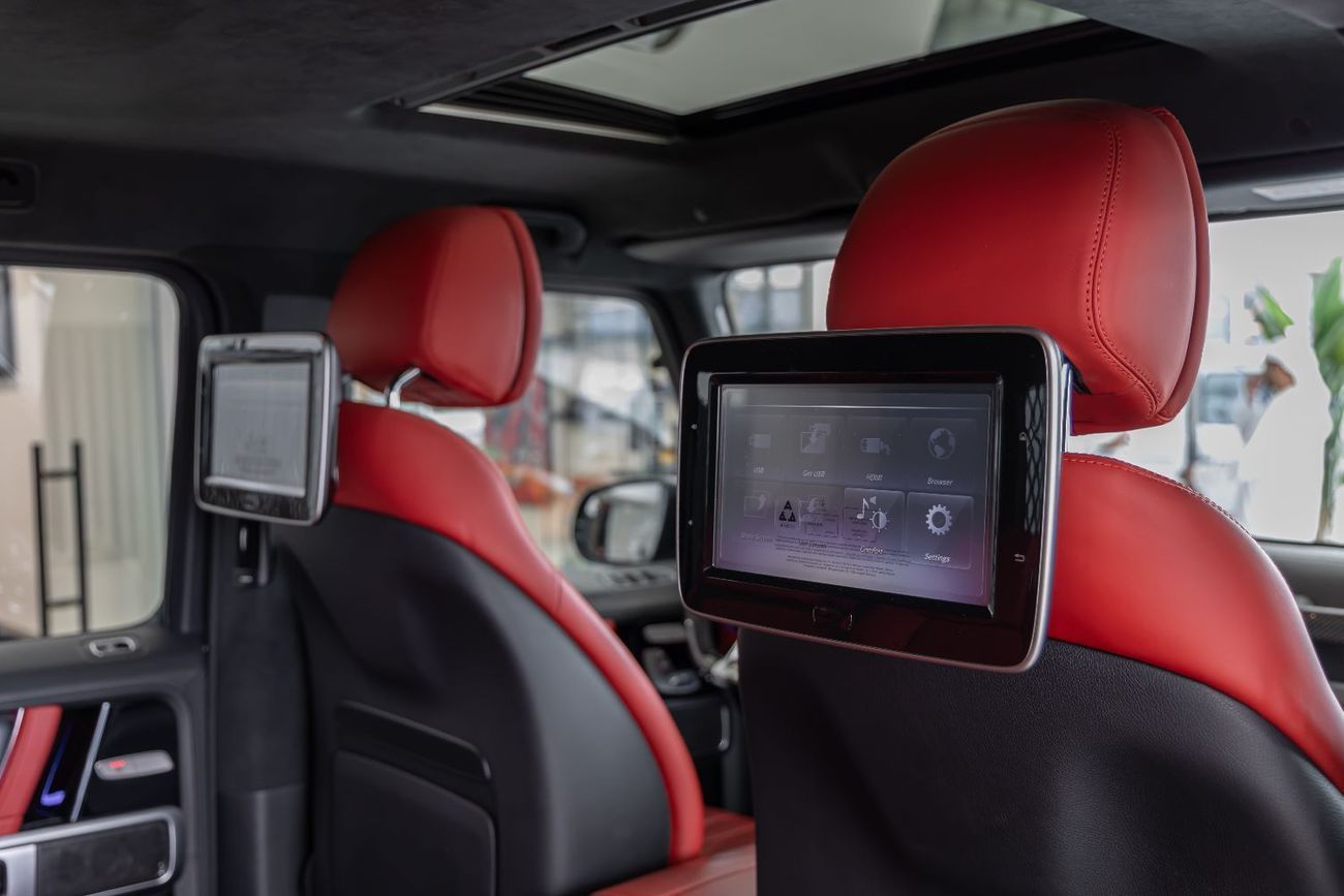 مرسيدس بنز G 63 AMG Mercedes-Benz G 63 | Fully Loaded|Night package | Fully Cardbon Fiber | Gargash Auto Warranty | 2020