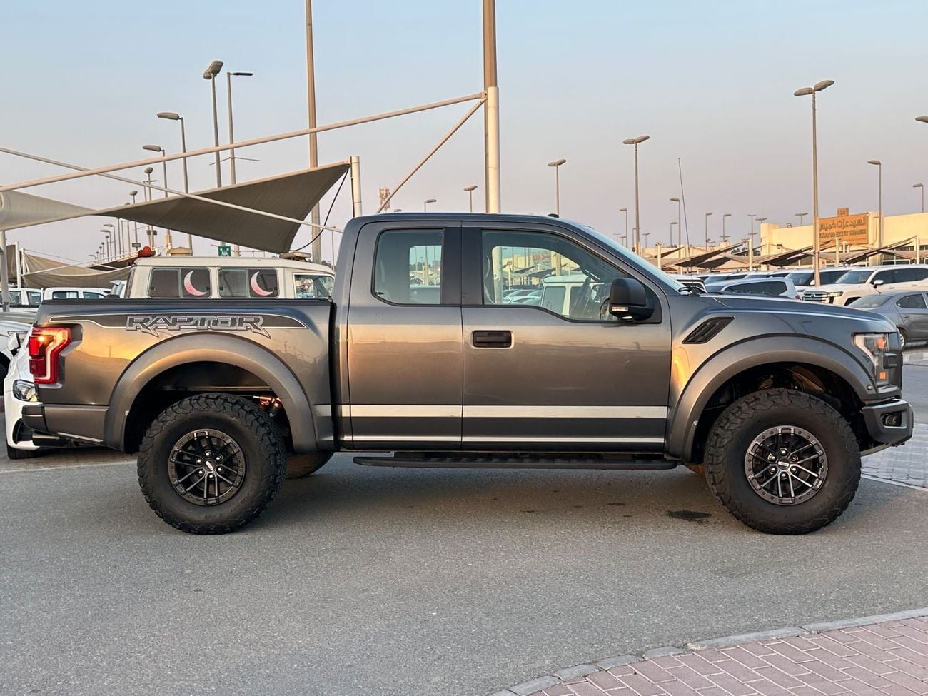 Ford F-150 RAPTOR SUPER CAB