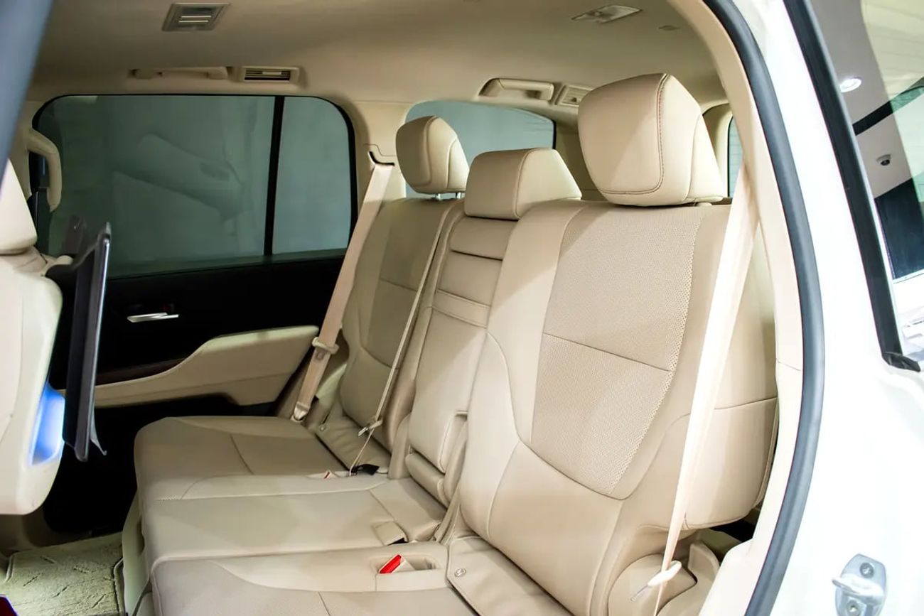 Toyota Land Cruiser GXR GCC Specs