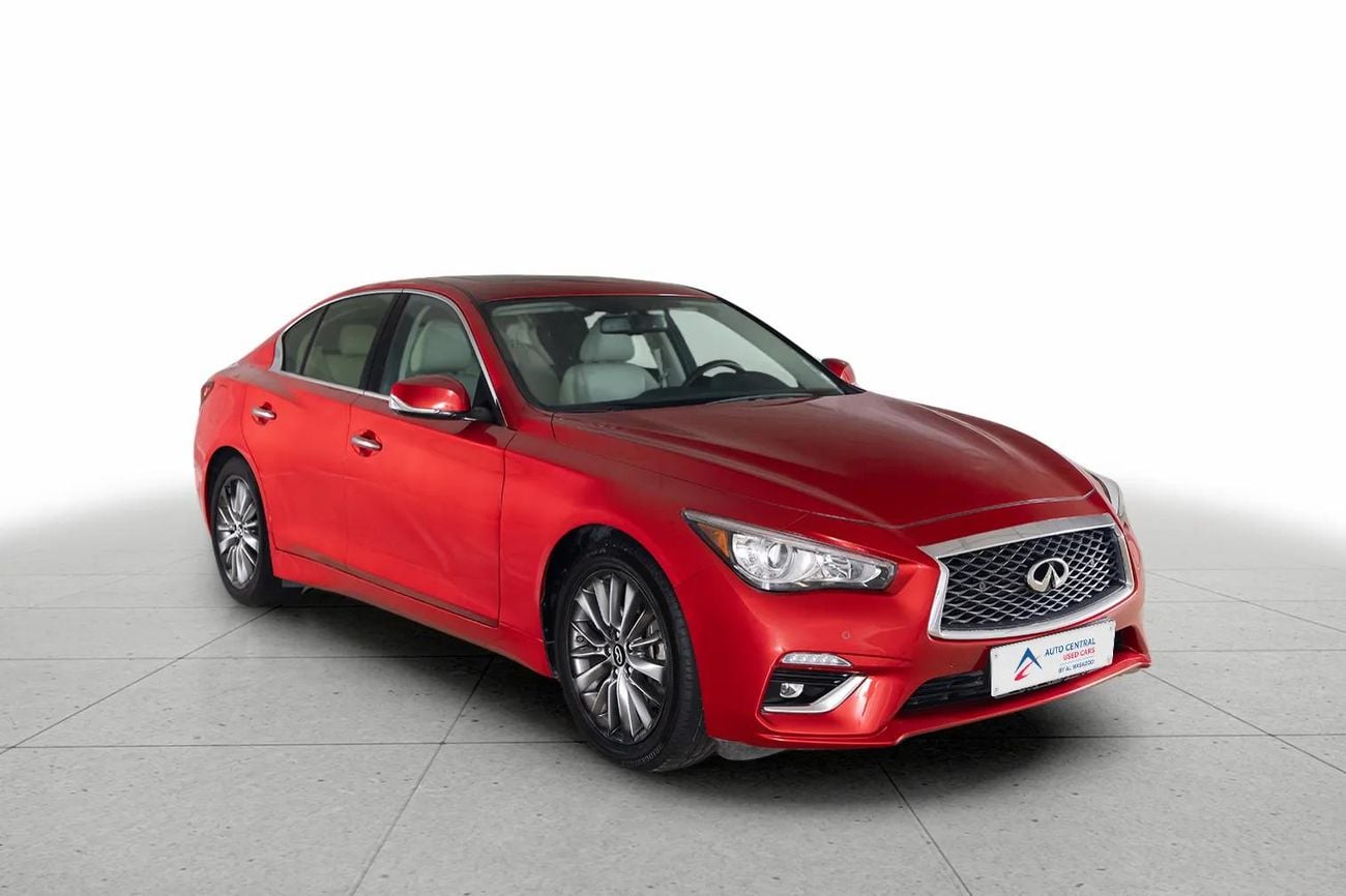 Infiniti Q50 LUXE 3.0