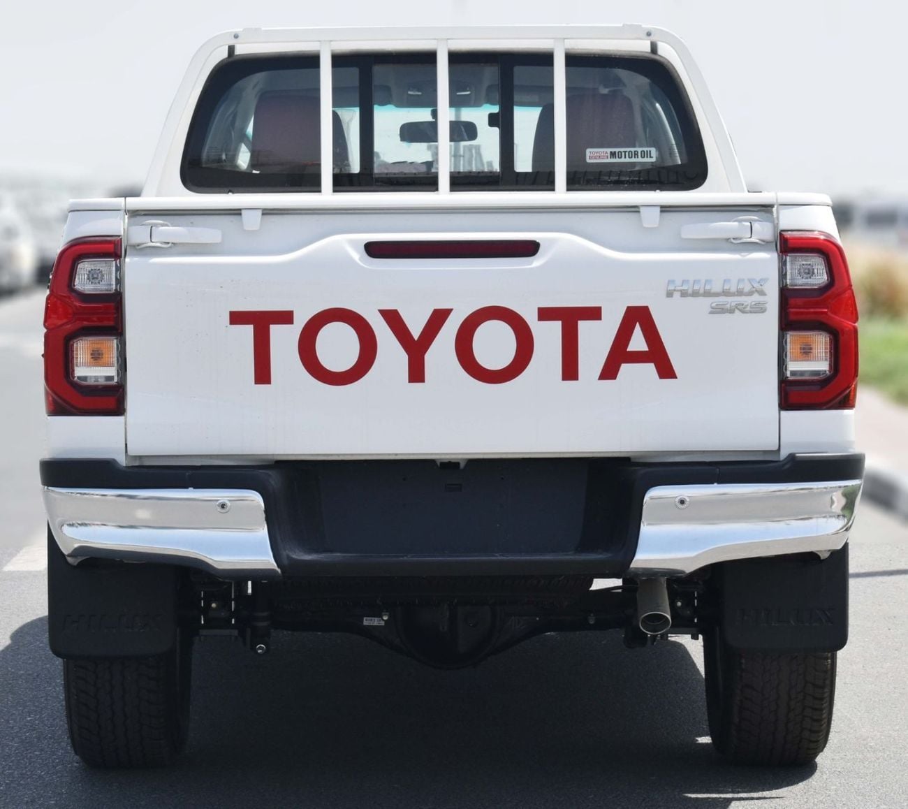 Toyota Hilux SGLX 2025 MODEL:TOYOTA-HILUX 4X4 2.7 MT DC DISPLAY AUDIO AUTO & RR AC, W/O BEDLINER MATERIAL CODE: