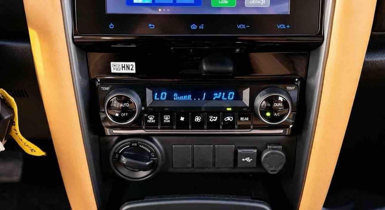 Toyota Fortuner SR5 2.7 V4 SR5 4WD WHITE TAN DIGITAL AC YM2026 EXPORT ONLY