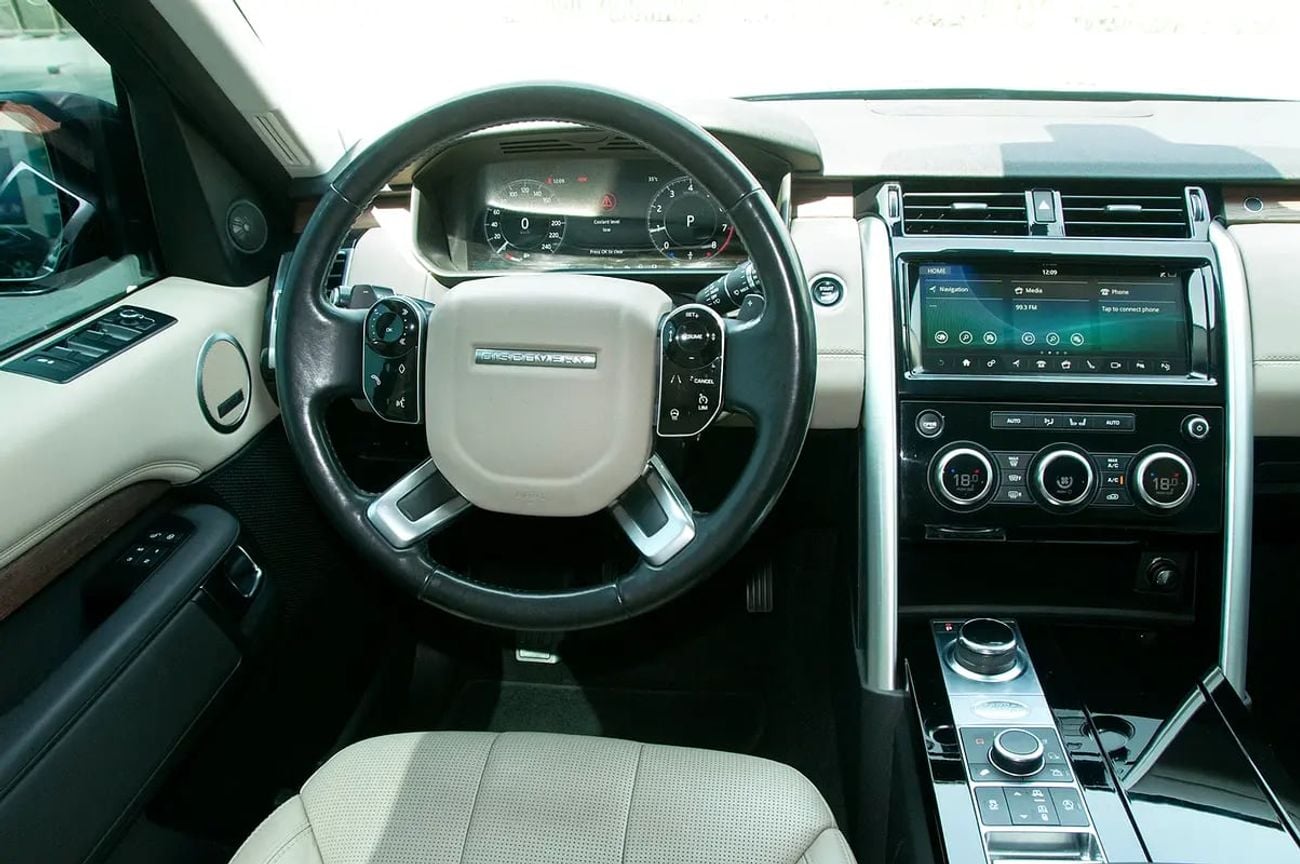 Land Rover Discovery HSE Si6 | | 7-seater luxury SUV